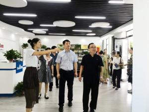 热烈欢迎焦作市技师学校领导一行来我公司参观交流